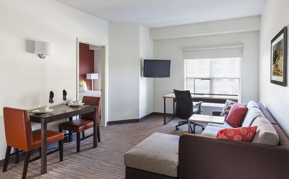 Residence Inn By Marriott Bloomington By Mall Of America Экстерьер фото