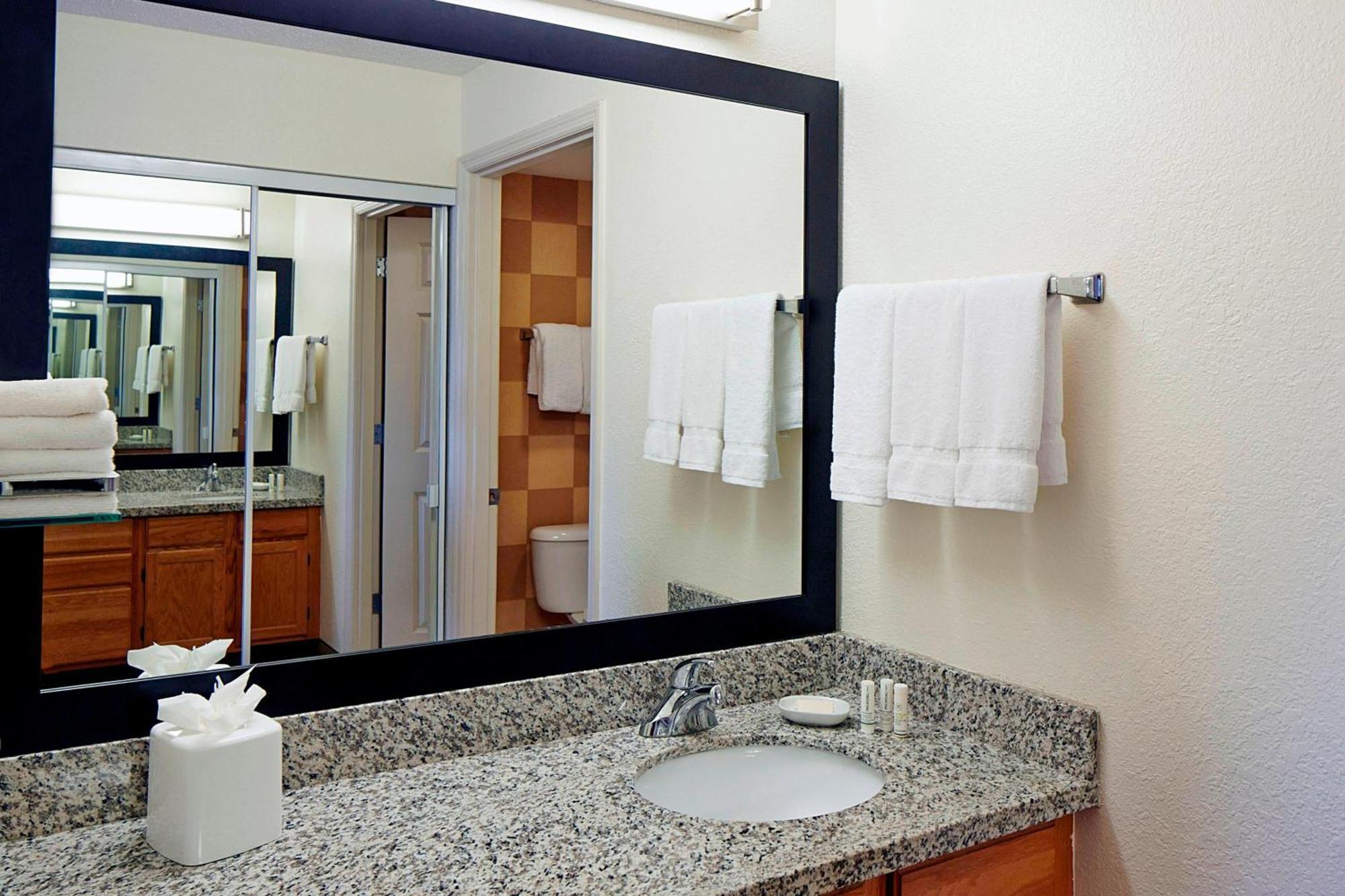 Residence Inn By Marriott Bloomington By Mall Of America Экстерьер фото